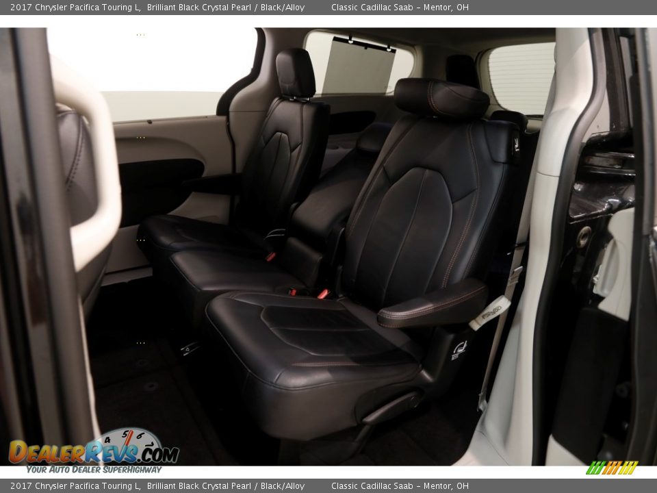 2017 Chrysler Pacifica Touring L Brilliant Black Crystal Pearl / Black/Alloy Photo #25