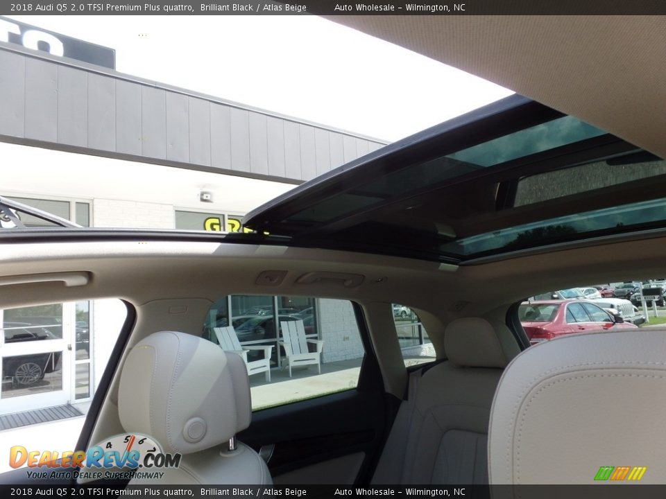 2018 Audi Q5 2.0 TFSI Premium Plus quattro Brilliant Black / Atlas Beige Photo #11