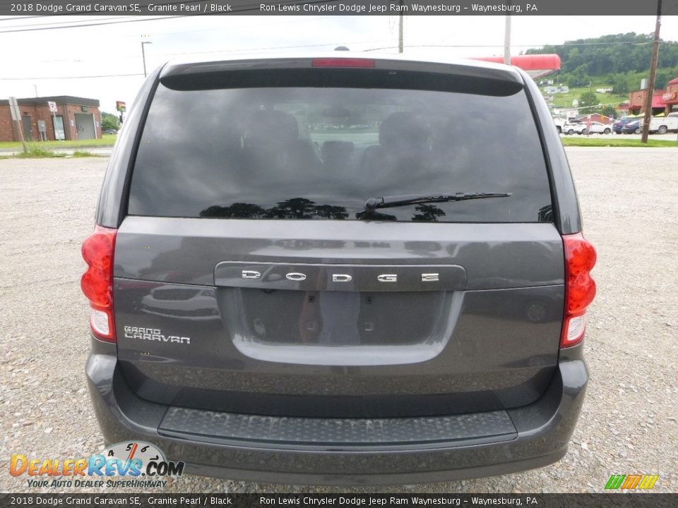 2018 Dodge Grand Caravan SE Granite Pearl / Black Photo #4