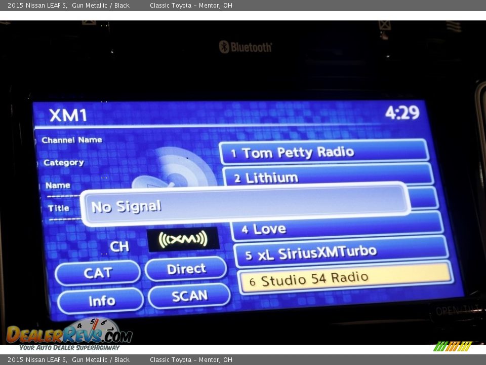2015 Nissan LEAF S Gun Metallic / Black Photo #11
