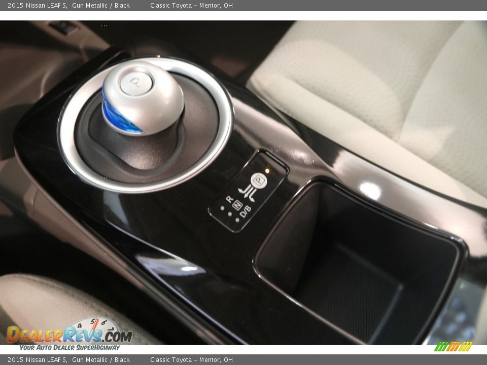 2015 Nissan LEAF S Gun Metallic / Black Photo #14