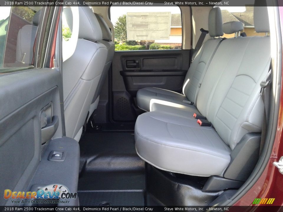 2018 Ram 2500 Tradesman Crew Cab 4x4 Delmonico Red Pearl / Black/Diesel Gray Photo #11