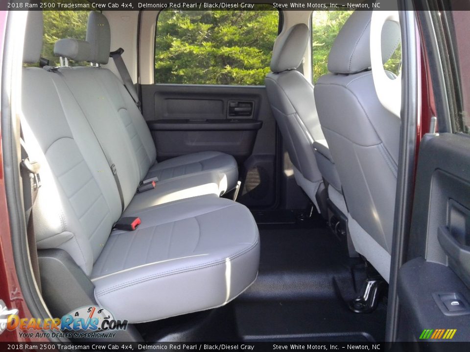 2018 Ram 2500 Tradesman Crew Cab 4x4 Delmonico Red Pearl / Black/Diesel Gray Photo #13