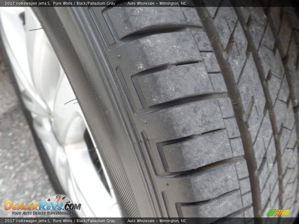 2017 Volkswagen Jetta S Pure White / Black/Palladium Gray Photo #9