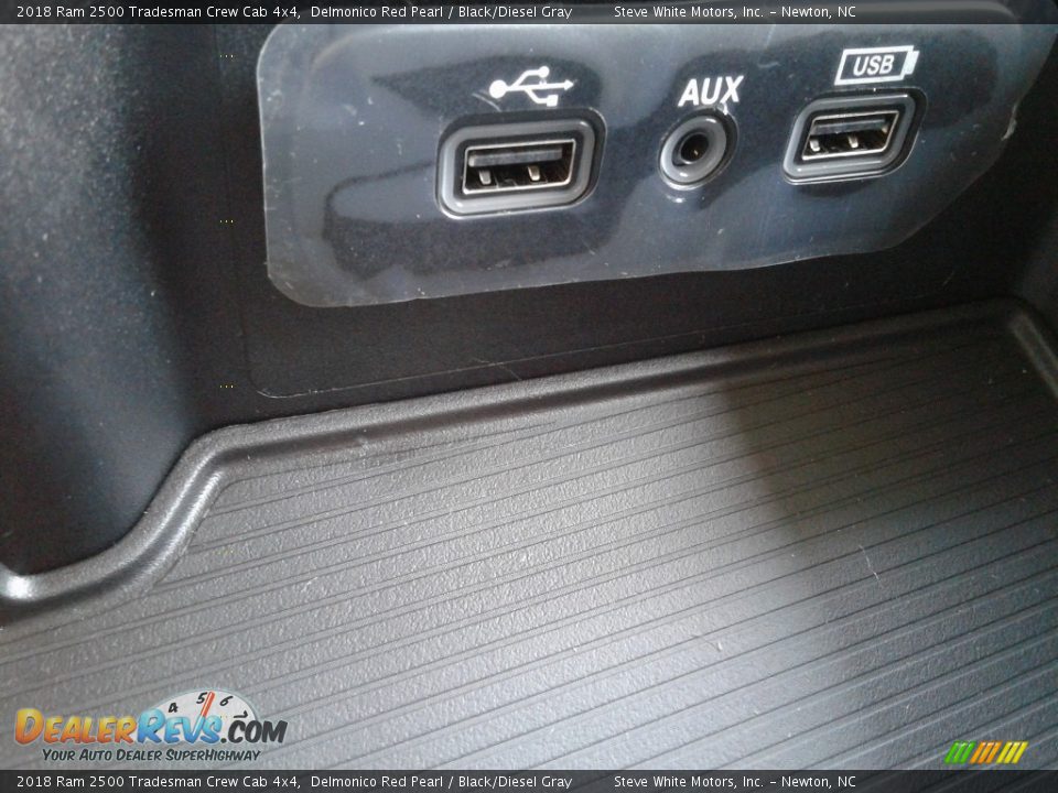 2018 Ram 2500 Tradesman Crew Cab 4x4 Delmonico Red Pearl / Black/Diesel Gray Photo #23