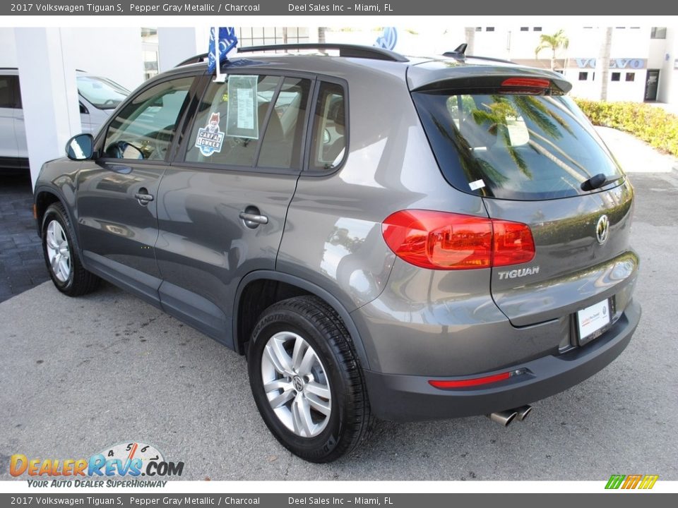 2017 Volkswagen Tiguan S Pepper Gray Metallic / Charcoal Photo #6