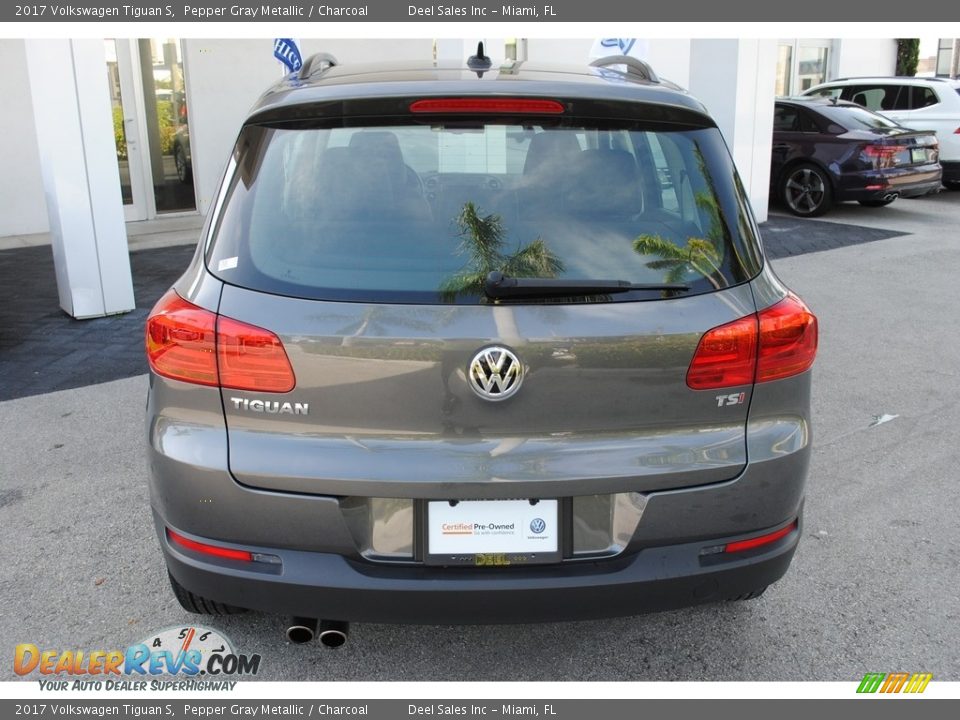 2017 Volkswagen Tiguan S Pepper Gray Metallic / Charcoal Photo #8