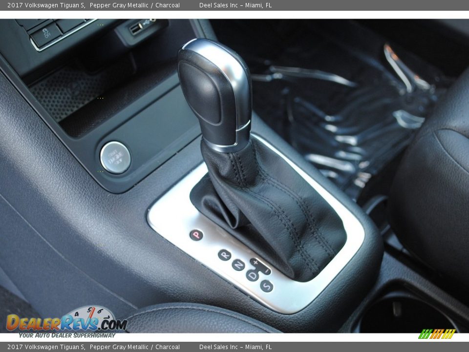 2017 Volkswagen Tiguan S Pepper Gray Metallic / Charcoal Photo #15