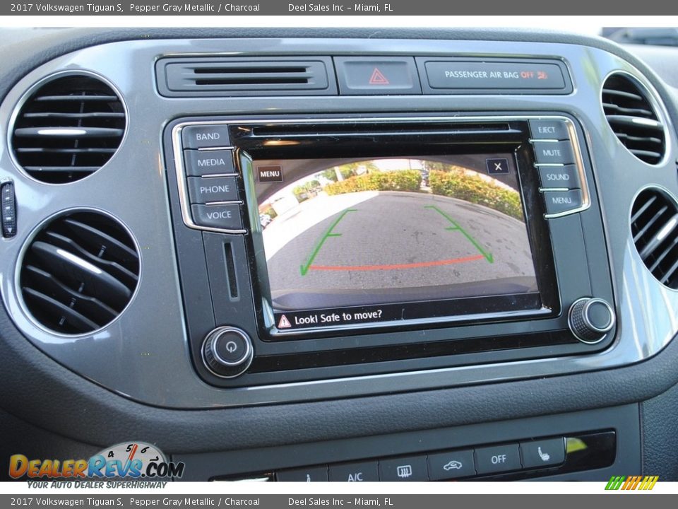 2017 Volkswagen Tiguan S Pepper Gray Metallic / Charcoal Photo #17