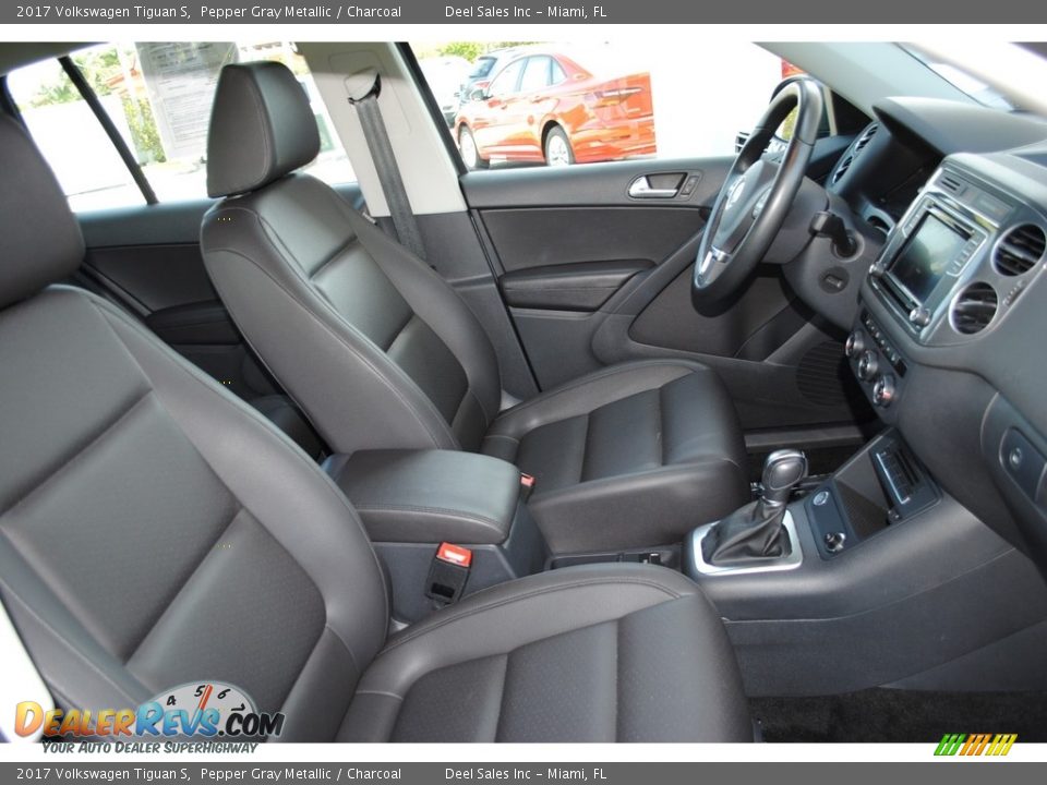 2017 Volkswagen Tiguan S Pepper Gray Metallic / Charcoal Photo #19