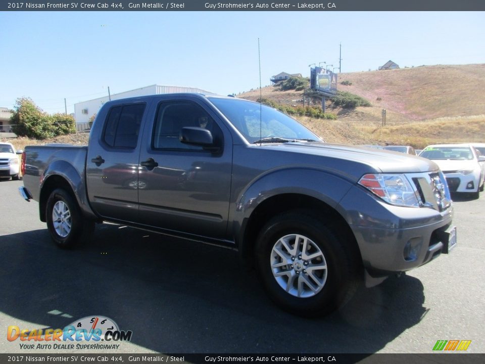 2017 Nissan Frontier SV Crew Cab 4x4 Gun Metallic / Steel Photo #1