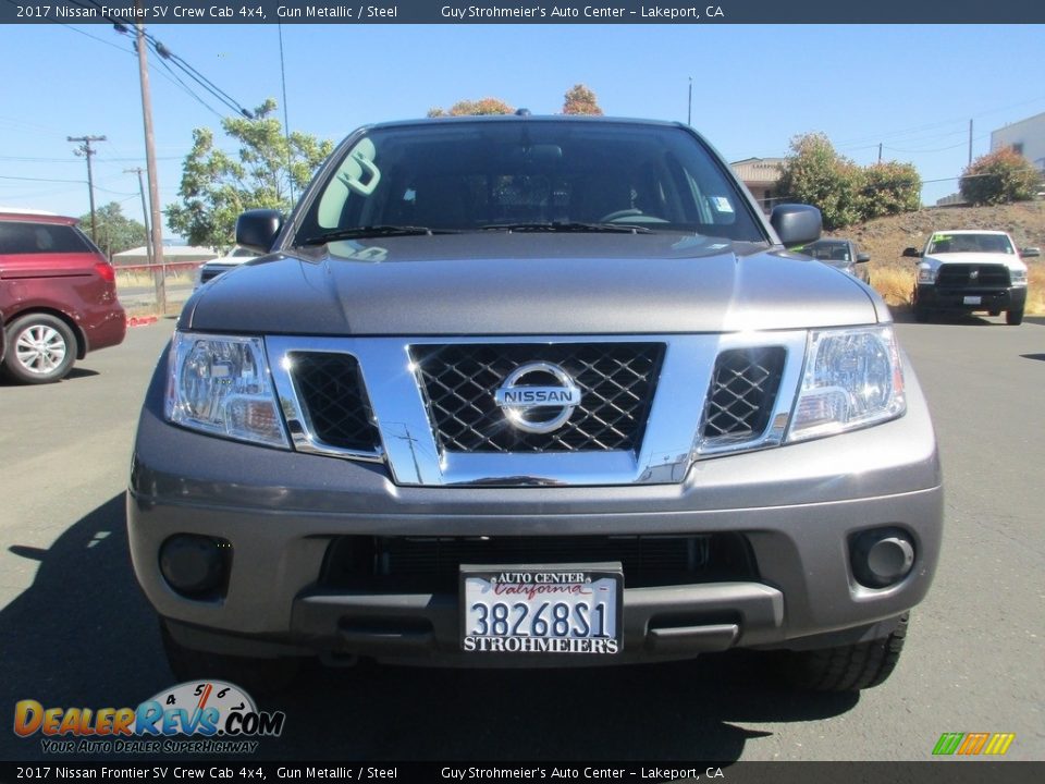 2017 Nissan Frontier SV Crew Cab 4x4 Gun Metallic / Steel Photo #2