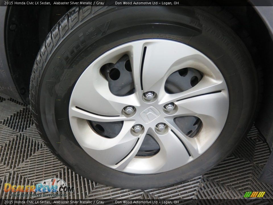 2015 Honda Civic LX Sedan Alabaster Silver Metallic / Gray Photo #25