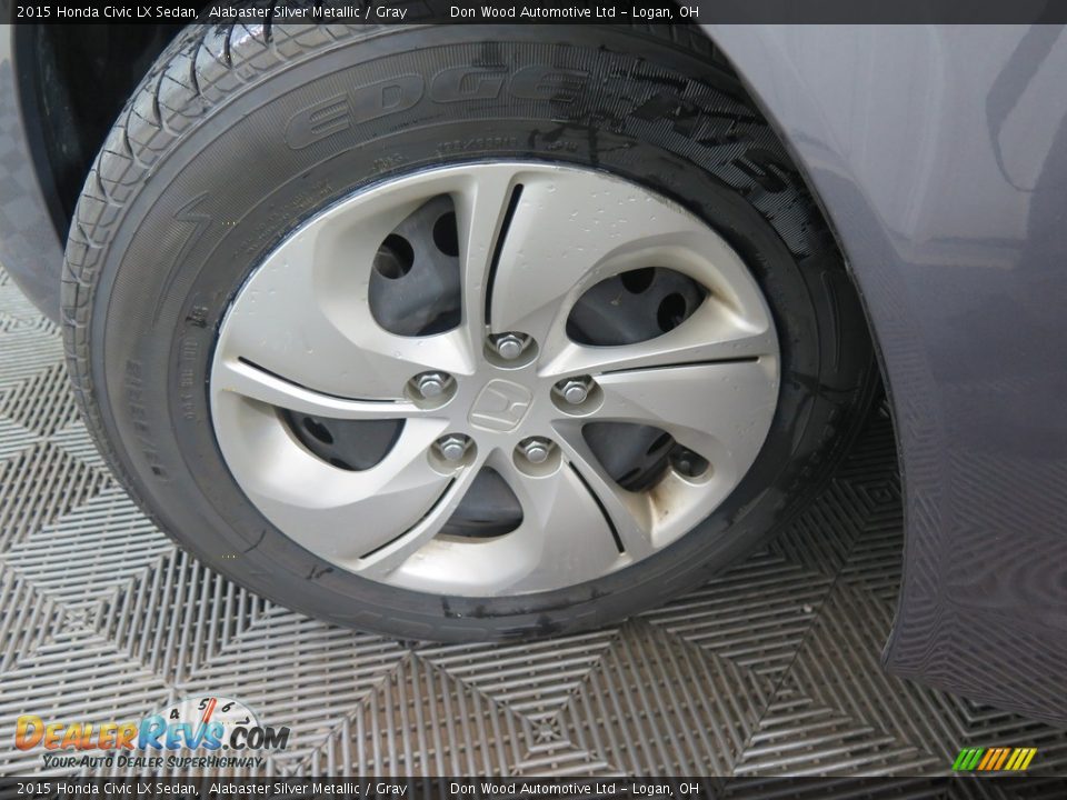 2015 Honda Civic LX Sedan Alabaster Silver Metallic / Gray Photo #28