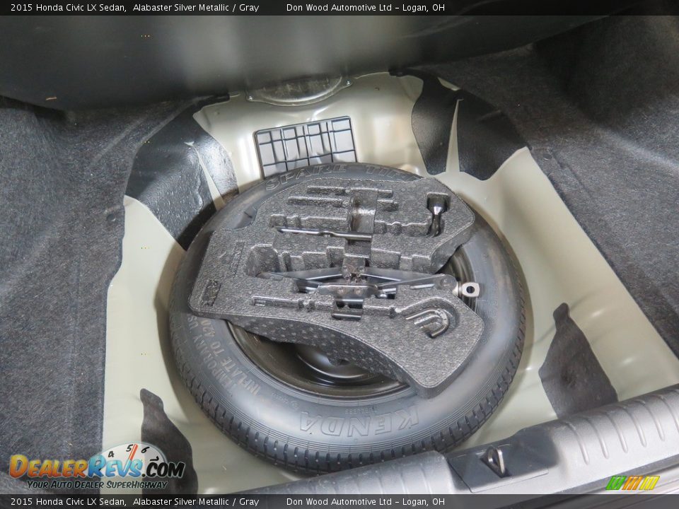2015 Honda Civic LX Sedan Alabaster Silver Metallic / Gray Photo #31