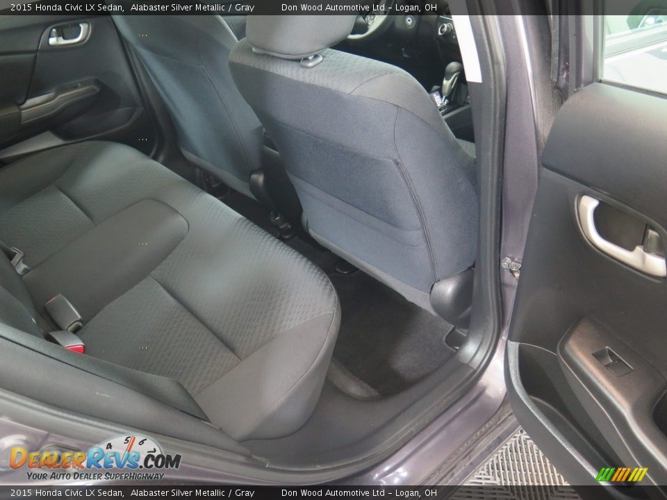 2015 Honda Civic LX Sedan Alabaster Silver Metallic / Gray Photo #35