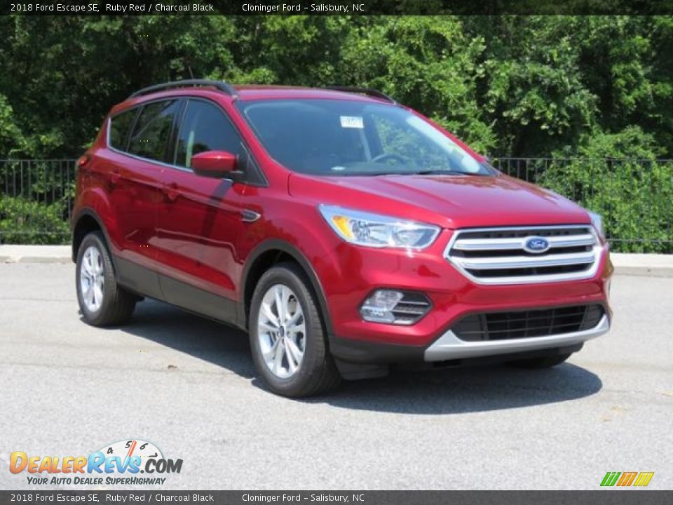 2018 Ford Escape SE Ruby Red / Charcoal Black Photo #1