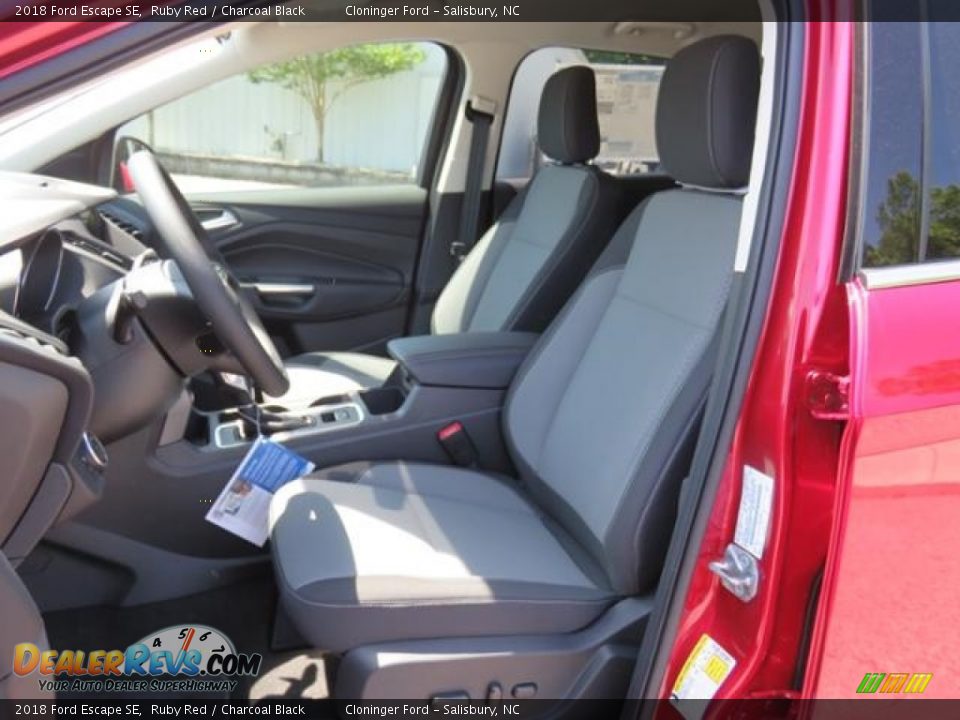 2018 Ford Escape SE Ruby Red / Charcoal Black Photo #8