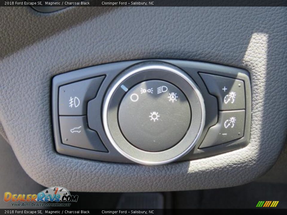 2018 Ford Escape SE Magnetic / Charcoal Black Photo #20