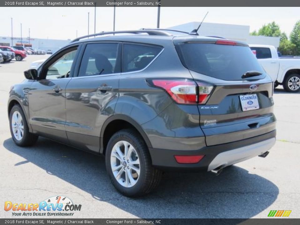 2018 Ford Escape SE Magnetic / Charcoal Black Photo #24
