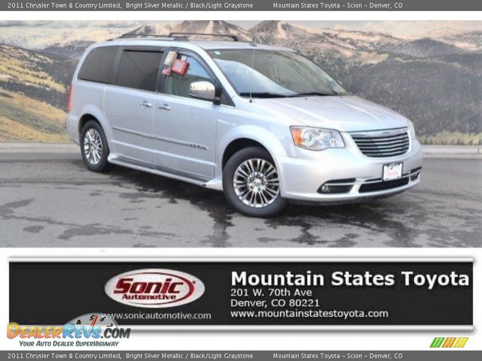 2011 Chrysler Town & Country Limited Bright Silver Metallic / Black/Light Graystone Photo #1