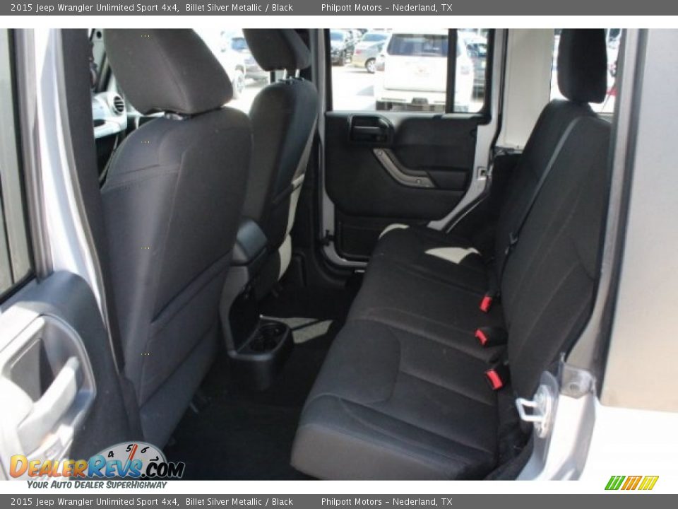 2015 Jeep Wrangler Unlimited Sport 4x4 Billet Silver Metallic / Black Photo #25