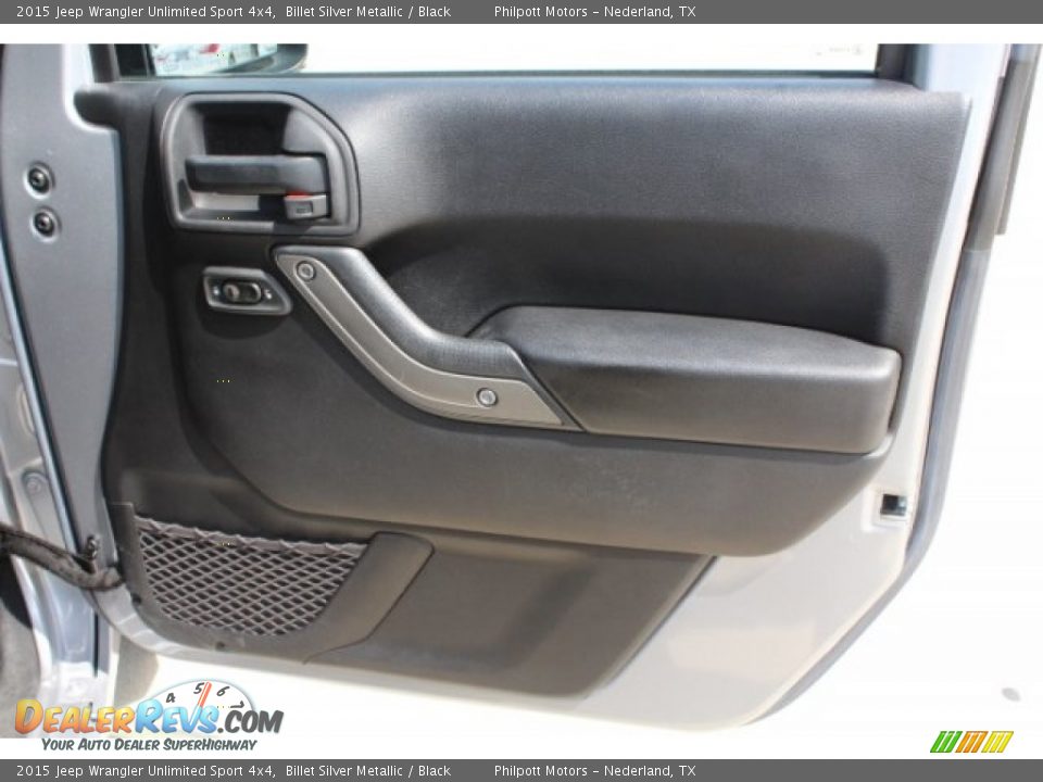 2015 Jeep Wrangler Unlimited Sport 4x4 Billet Silver Metallic / Black Photo #33