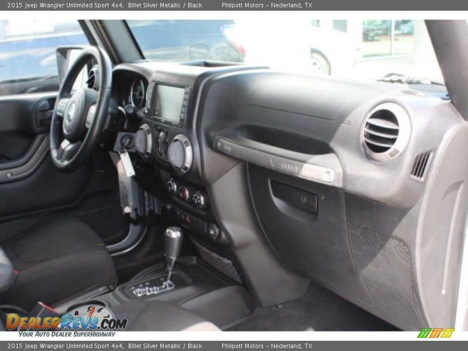 2015 Jeep Wrangler Unlimited Sport 4x4 Billet Silver Metallic / Black Photo #34