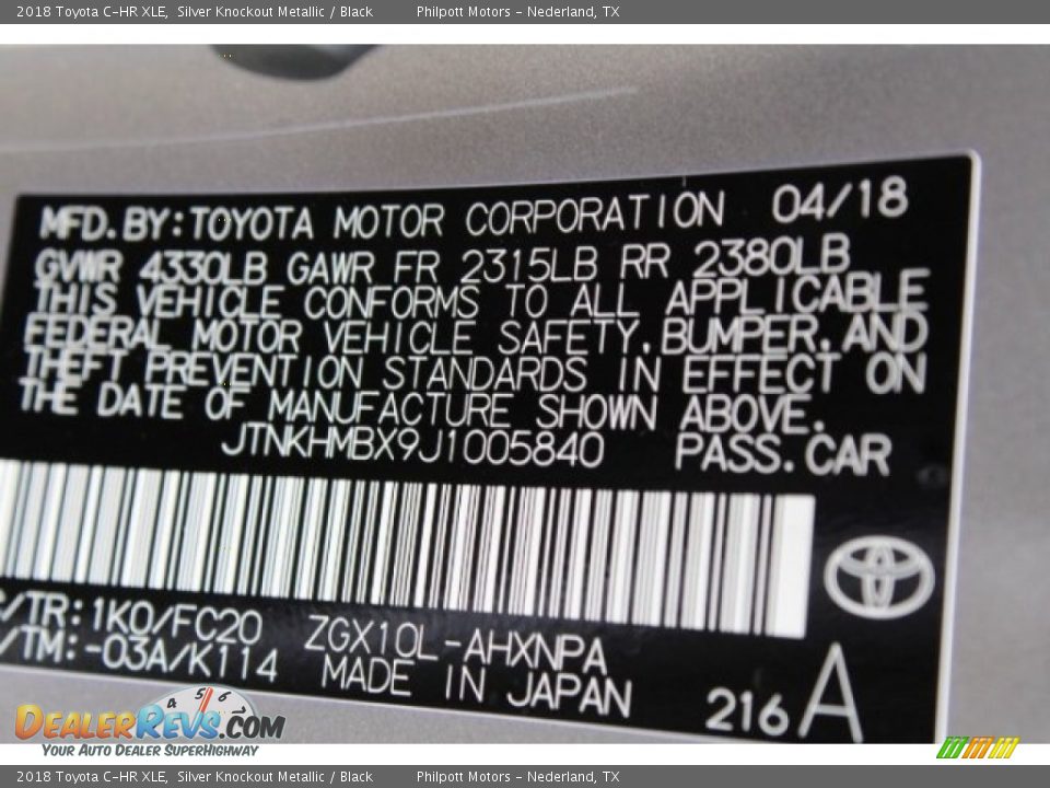 2018 Toyota C-HR XLE Silver Knockout Metallic / Black Photo #32