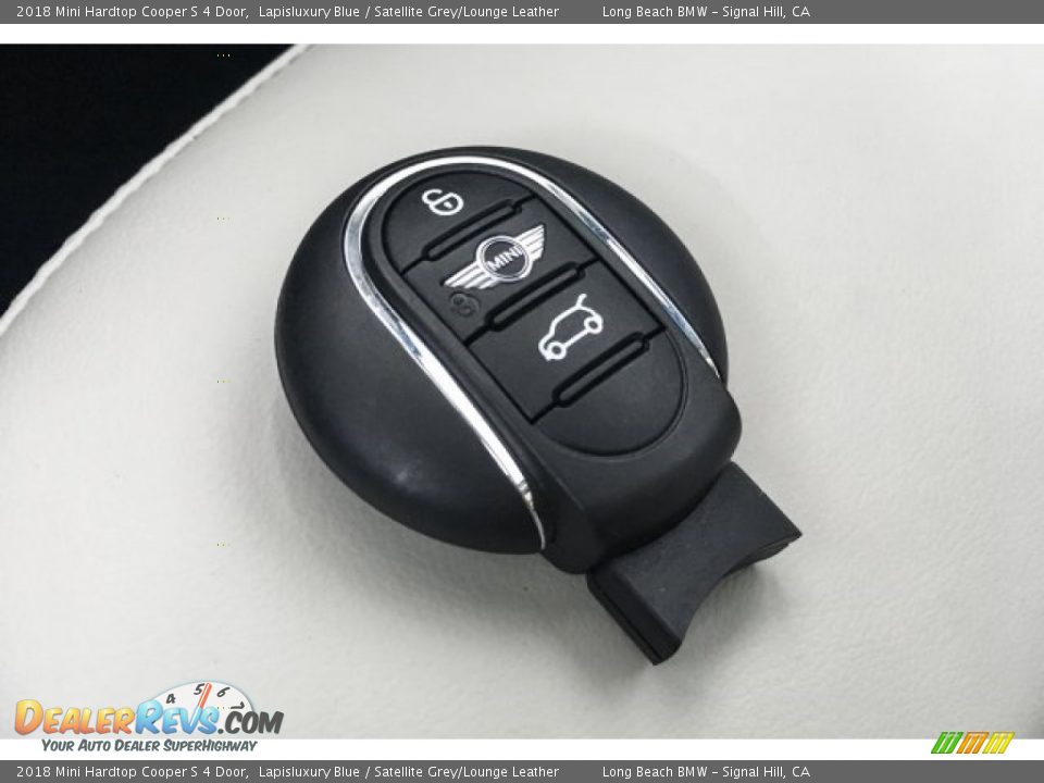 Keys of 2018 Mini Hardtop Cooper S 4 Door Photo #11