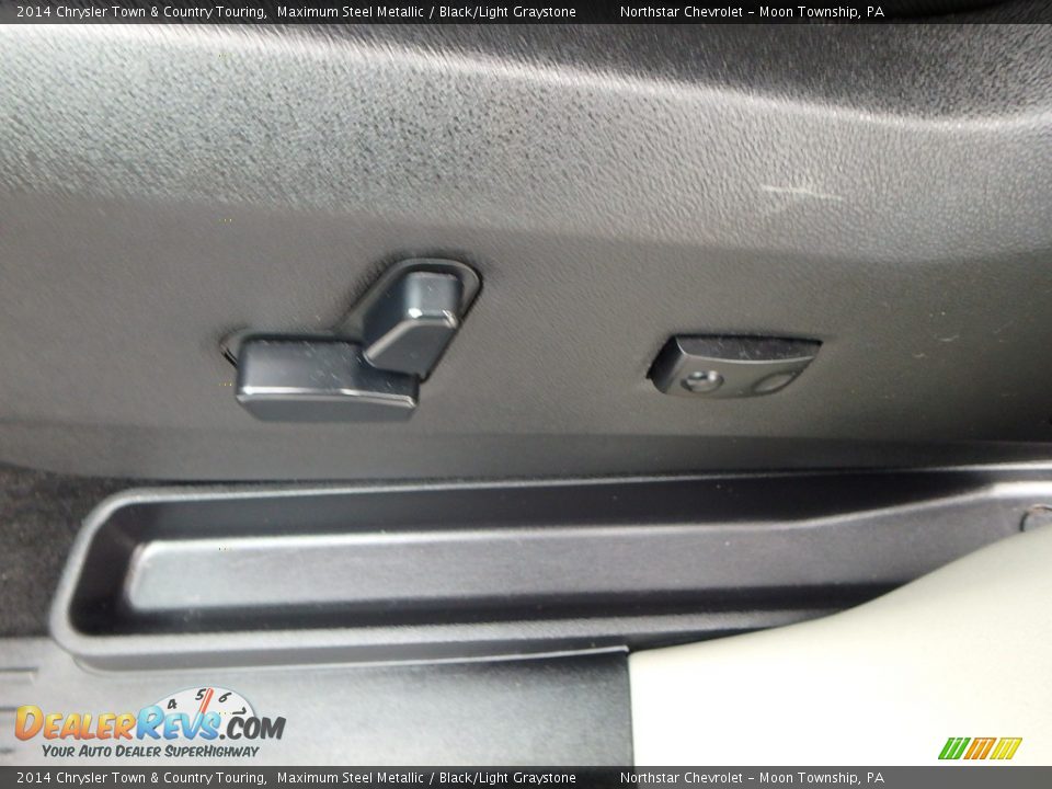 2014 Chrysler Town & Country Touring Maximum Steel Metallic / Black/Light Graystone Photo #26