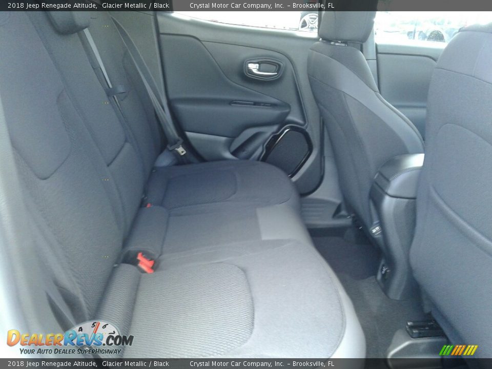 2018 Jeep Renegade Altitude Glacier Metallic / Black Photo #11
