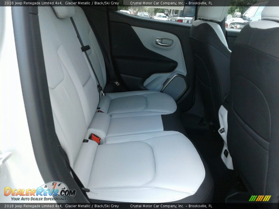 2018 Jeep Renegade Limited 4x4 Glacier Metallic / Black/Ski Grey Photo #11