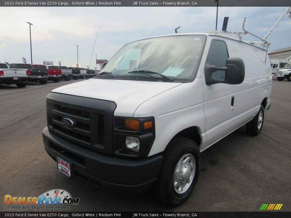 2013 Ford E Series Van E250 Cargo Oxford White / Medium Flint Photo #1