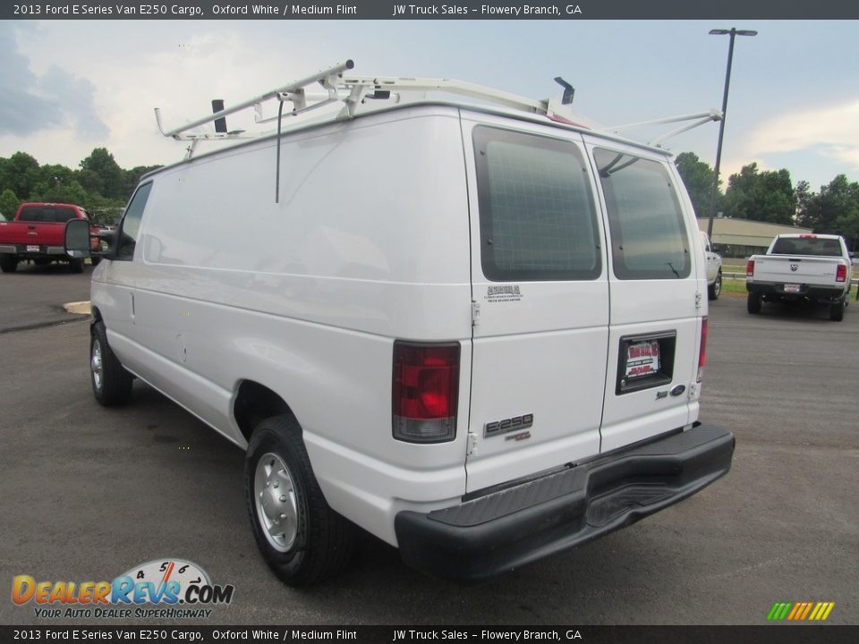2013 Ford E Series Van E250 Cargo Oxford White / Medium Flint Photo #3