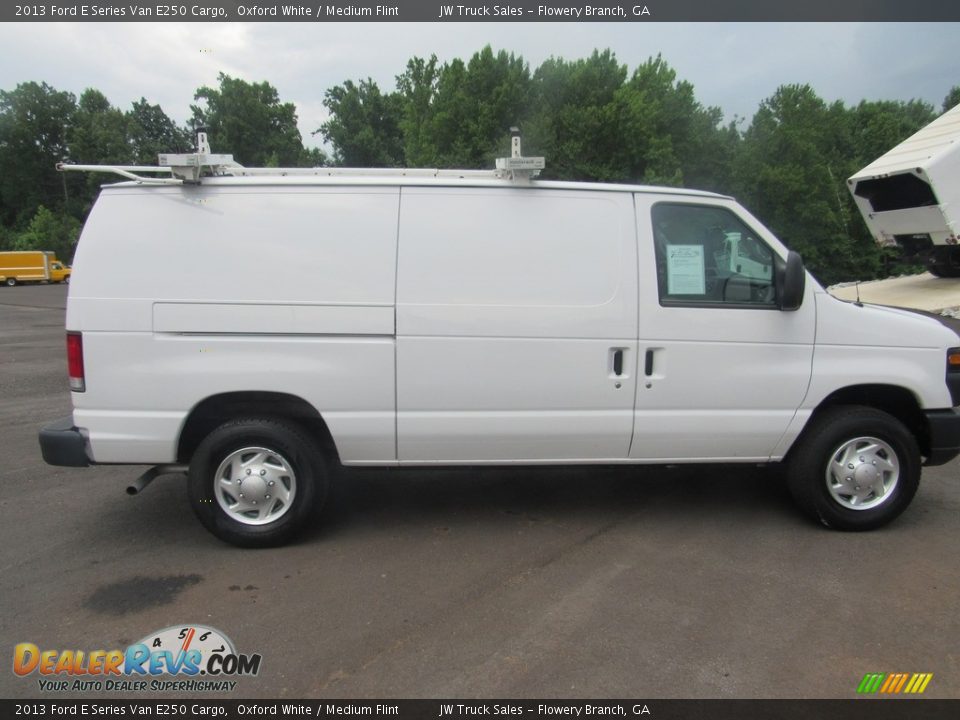 2013 Ford E Series Van E250 Cargo Oxford White / Medium Flint Photo #6