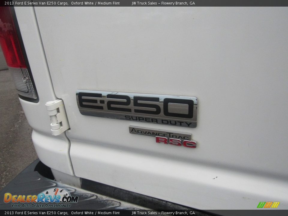 2013 Ford E Series Van E250 Cargo Oxford White / Medium Flint Photo #10