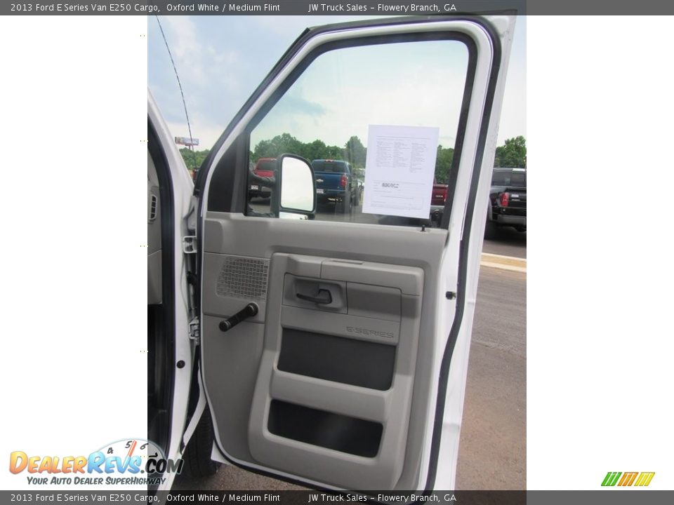 2013 Ford E Series Van E250 Cargo Oxford White / Medium Flint Photo #21