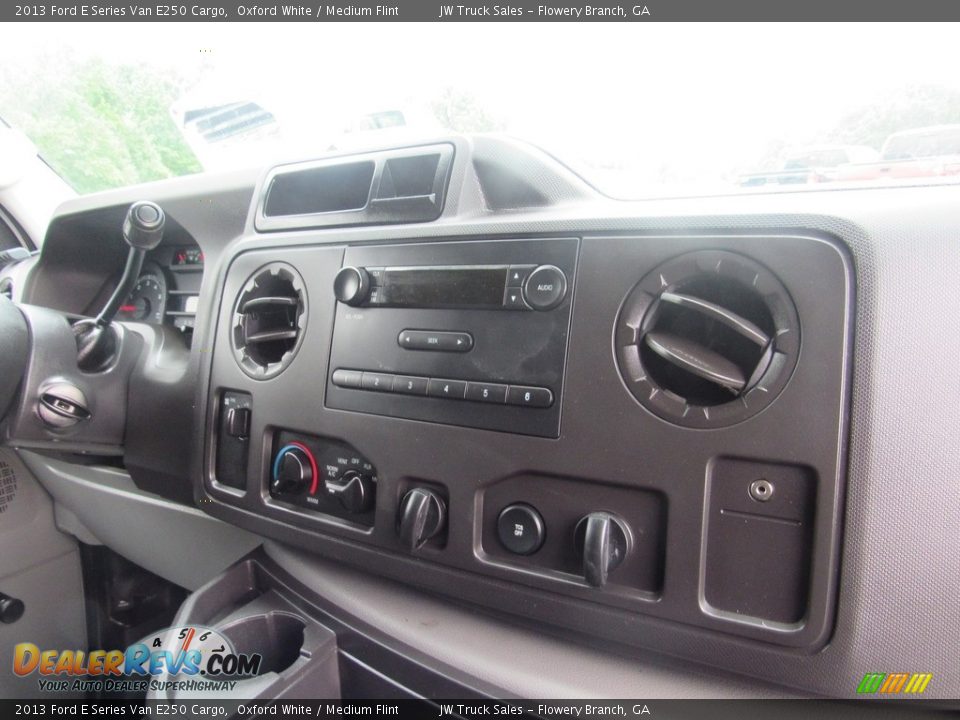 2013 Ford E Series Van E250 Cargo Oxford White / Medium Flint Photo #25