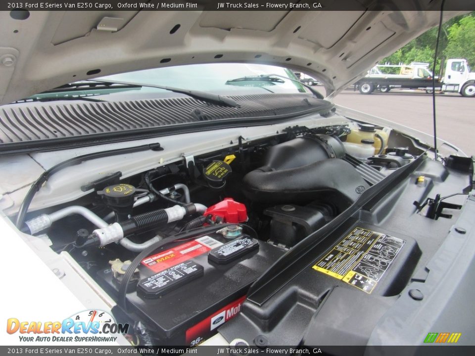 2013 Ford E Series Van E250 Cargo Oxford White / Medium Flint Photo #36