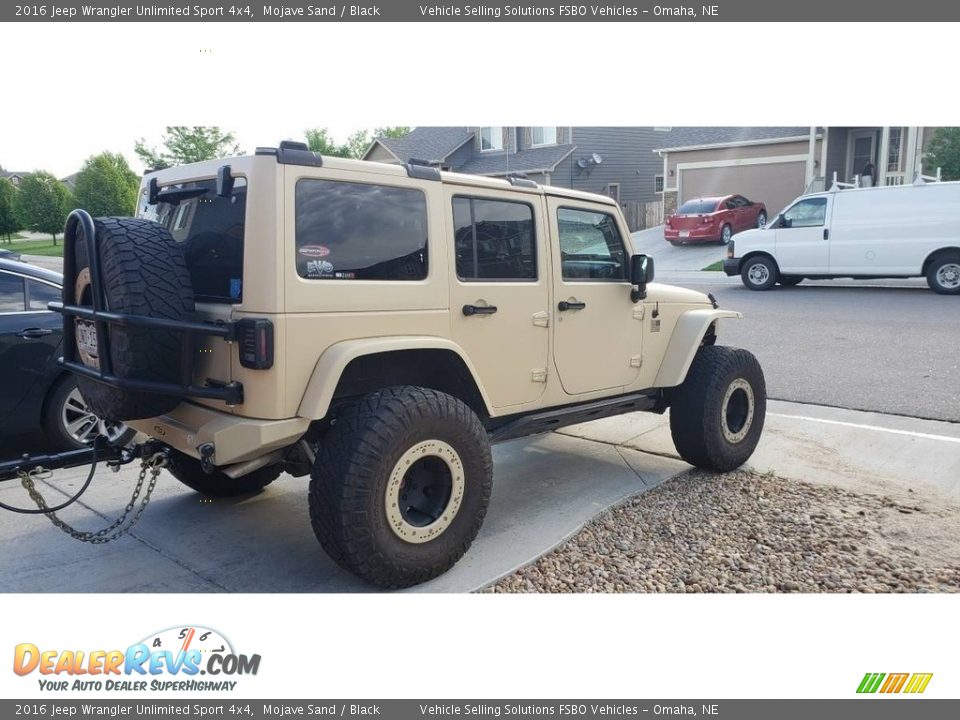 2016 Jeep Wrangler Unlimited Sport 4x4 Mojave Sand / Black Photo #28
