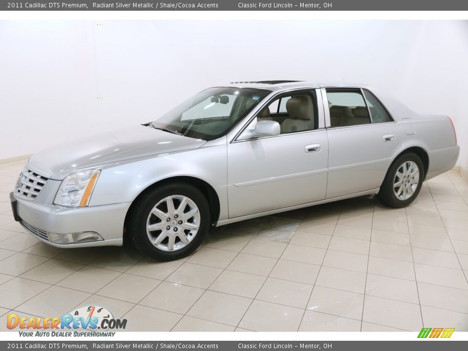 2011 Cadillac DTS Premium Radiant Silver Metallic / Shale/Cocoa Accents Photo #3