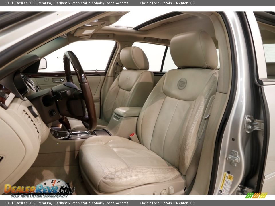 2011 Cadillac DTS Premium Radiant Silver Metallic / Shale/Cocoa Accents Photo #6