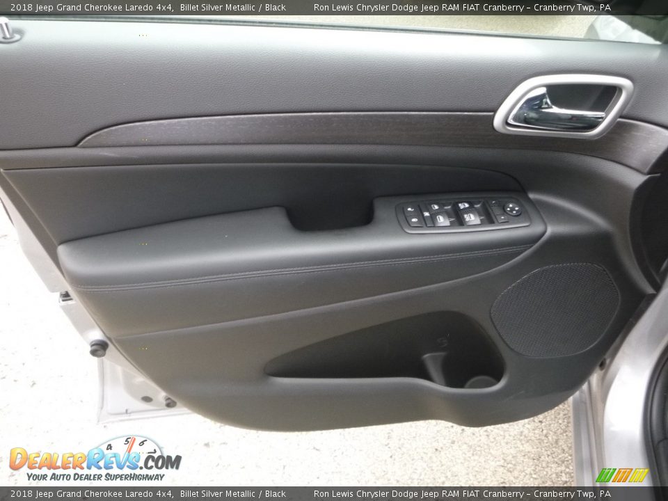 2018 Jeep Grand Cherokee Laredo 4x4 Billet Silver Metallic / Black Photo #12