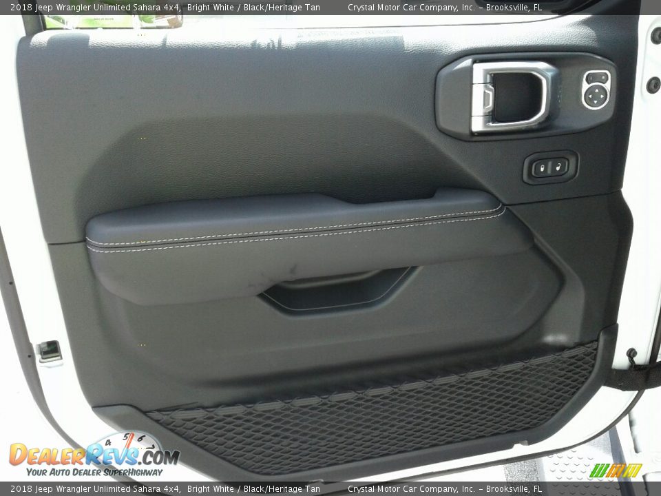 2018 Jeep Wrangler Unlimited Sahara 4x4 Bright White / Black/Heritage Tan Photo #17