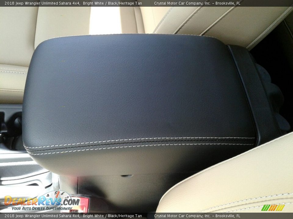 2018 Jeep Wrangler Unlimited Sahara 4x4 Bright White / Black/Heritage Tan Photo #18
