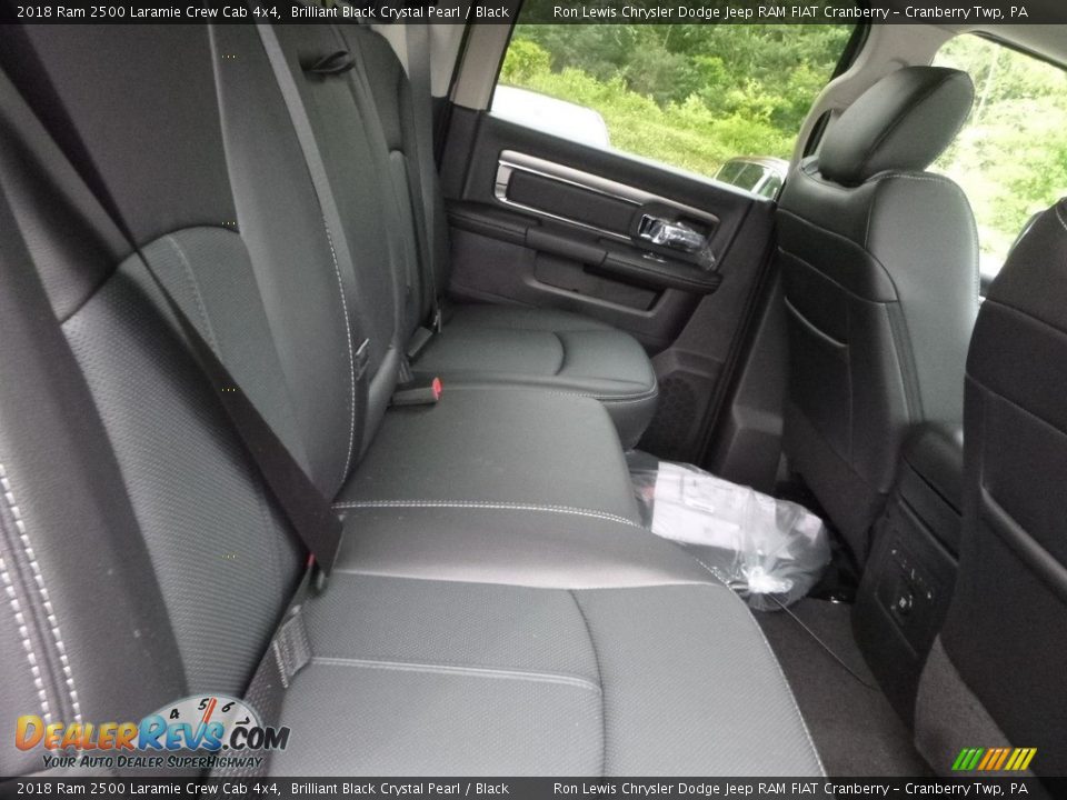 2018 Ram 2500 Laramie Crew Cab 4x4 Brilliant Black Crystal Pearl / Black Photo #12