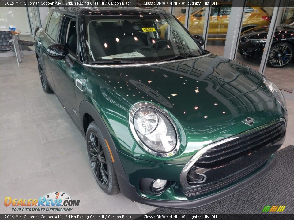 Front 3/4 View of 2019 Mini Clubman Cooper All4 Photo #1