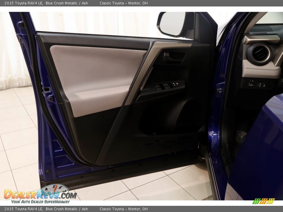 2015 Toyota RAV4 LE Blue Crush Metallic / Ash Photo #4