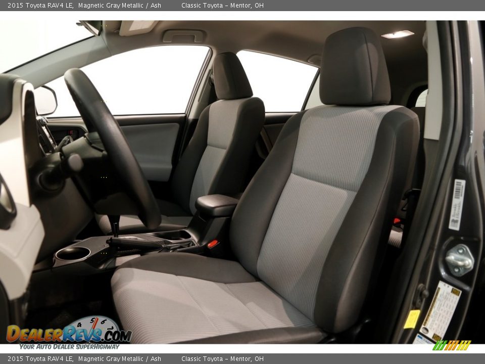 2015 Toyota RAV4 LE Magnetic Gray Metallic / Ash Photo #5